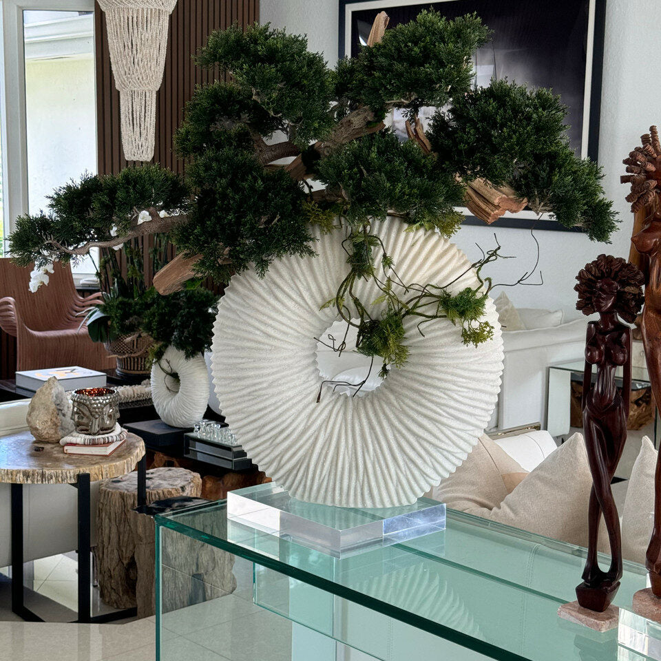 Largeaval artificial plant in vase